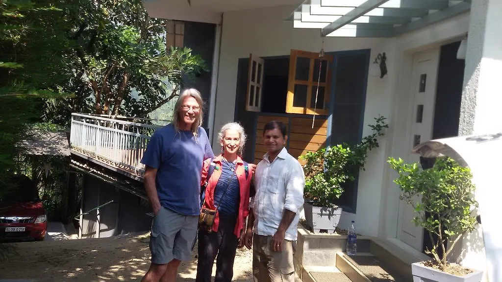 Mistletoe Homestay & Cafe Munnar Índia