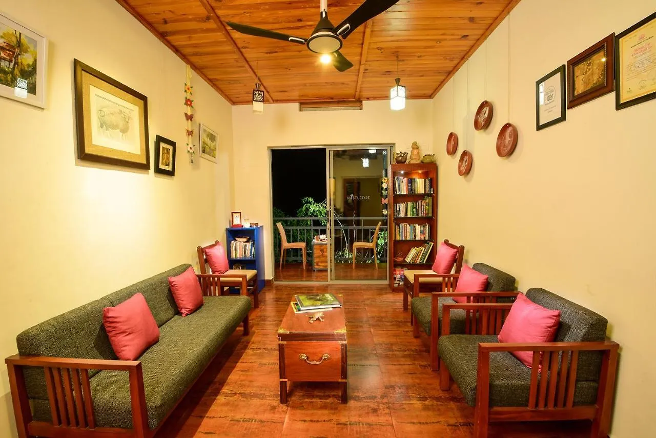 Mistletoe Homestay & Cafe Munnar